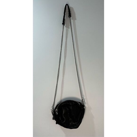 Pour la Victoire black leather round crossbody silver studded chain strap M-1162 - Picture 1 of 13